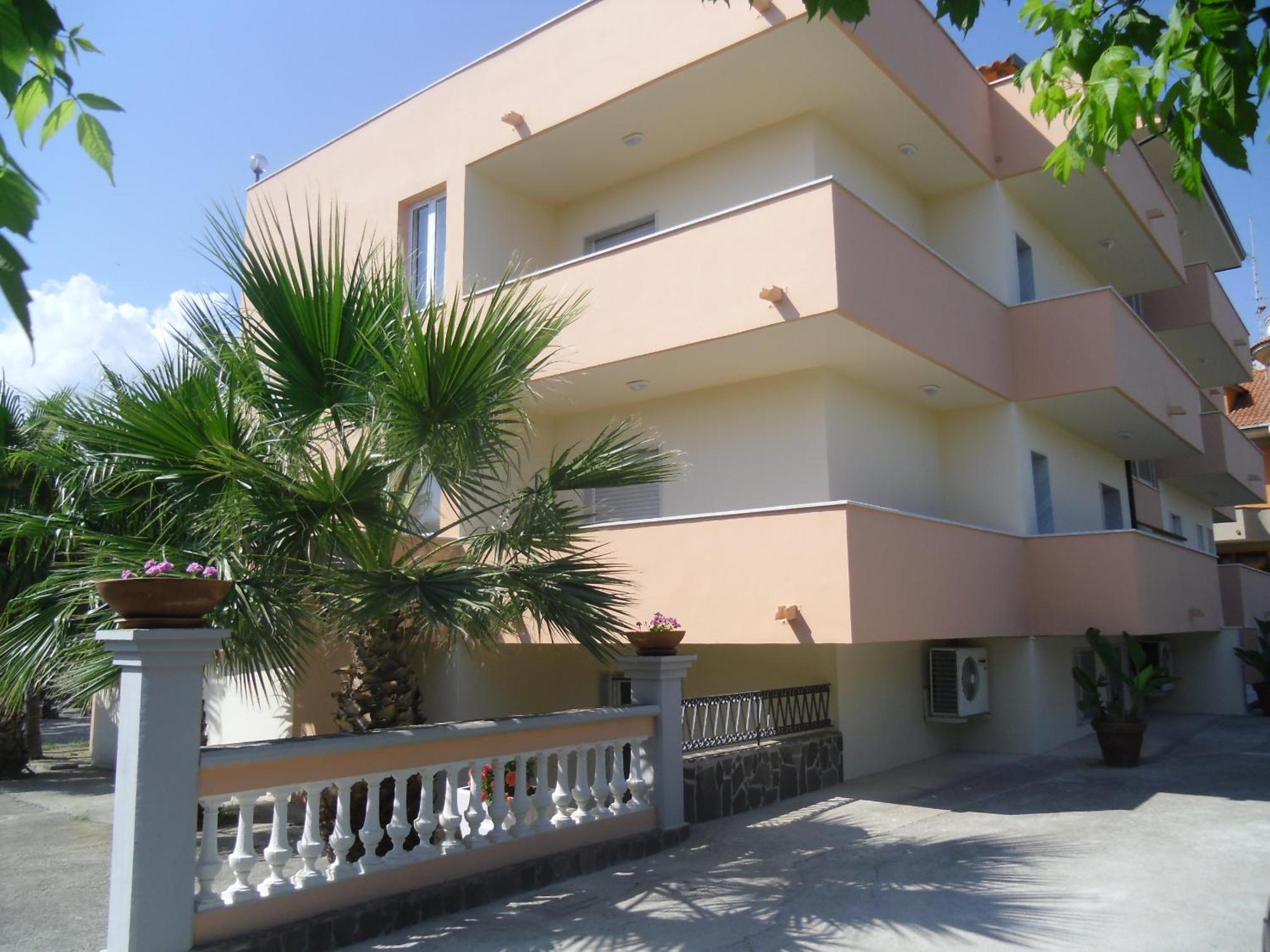 Villa Laura Residence Hotel Apartments & Studios Ascea Exterior photo